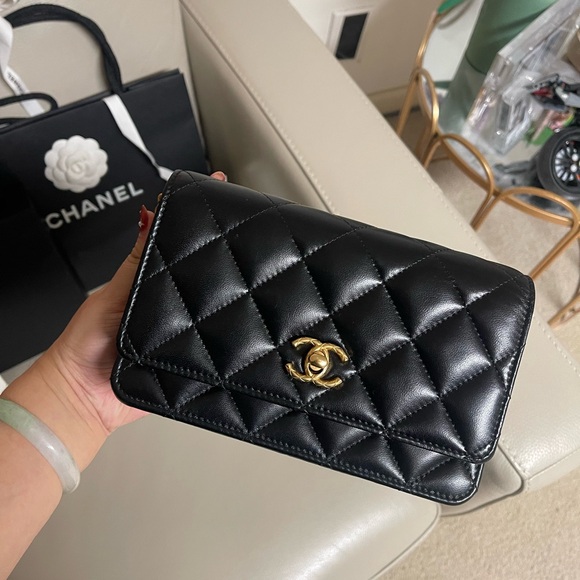 CHANEL Authentic Trendy CC WOC - Picture 4 of 17